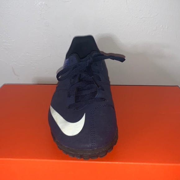 Nike indoor soccer shoes - Picture 5 of 5